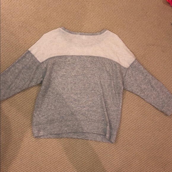 Gray and White Shirt - Picture 3 of 3